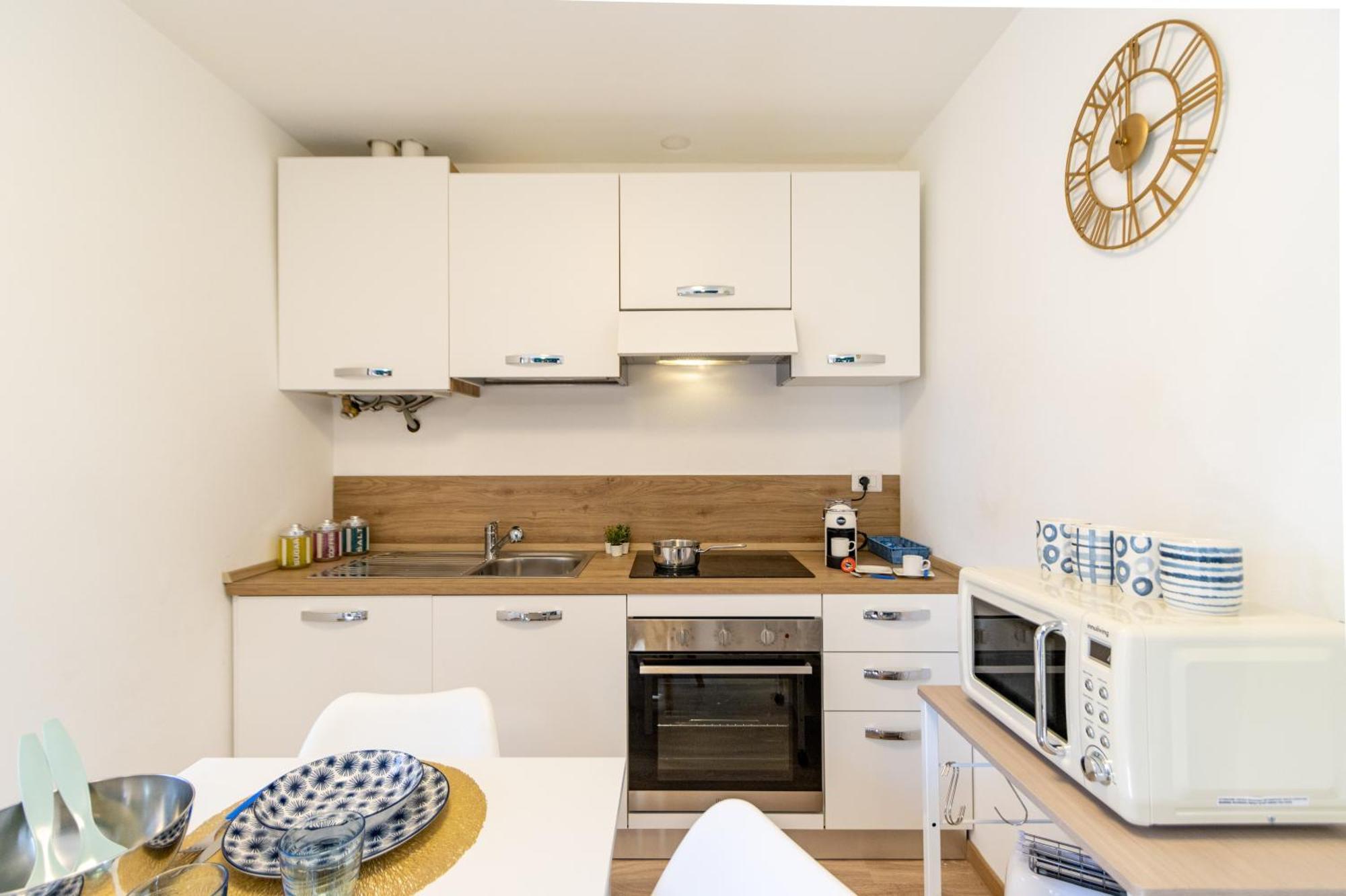 באוונו Golden Lake - Luxury Apartment ☆☆☆☆☆ - 100M From The Lake מראה חיצוני תמונה